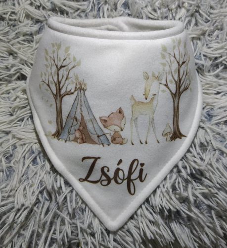 Nyomott mintás nyálkendő névvel